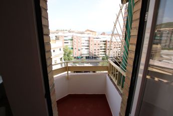 Studio - Granada (Constitucion)