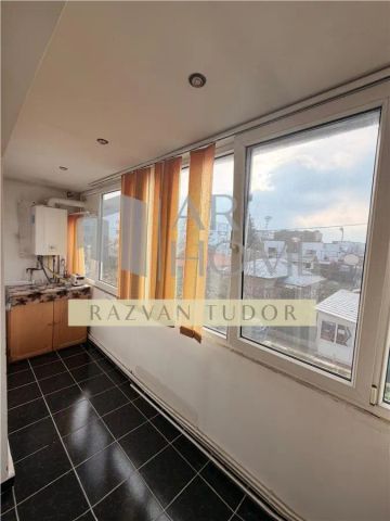 Apartament 3 camere ,centrala proprie, in Ploiesti , Cioceanu - Photo 5