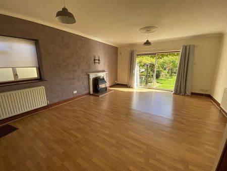 2 bedroom detached bungalow to rent - Photo 2