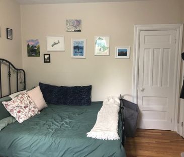 228 Primrose Avenue apartment — Ottawa, ON (2-Bedroom) - 2 Bedroom - Photo 4