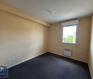 Location Appartement 3 pièces 65m² POUZAUGES 85700 - Photo 4