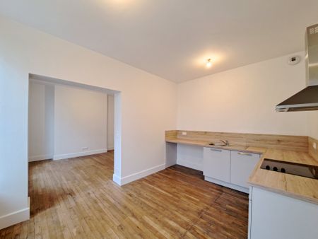 Location Appartement 2 pièces 54m² TROYES 10000 - Photo 2