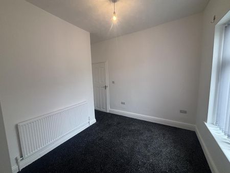 2 bedroom property to rent - Photo 4