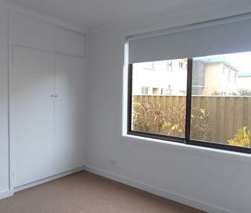 Walk to the Beach -ground floor unit - Photo 3