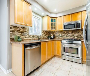 For Lease - 65 Sedgewick Circle, Brampton, Ontario - Photo 5