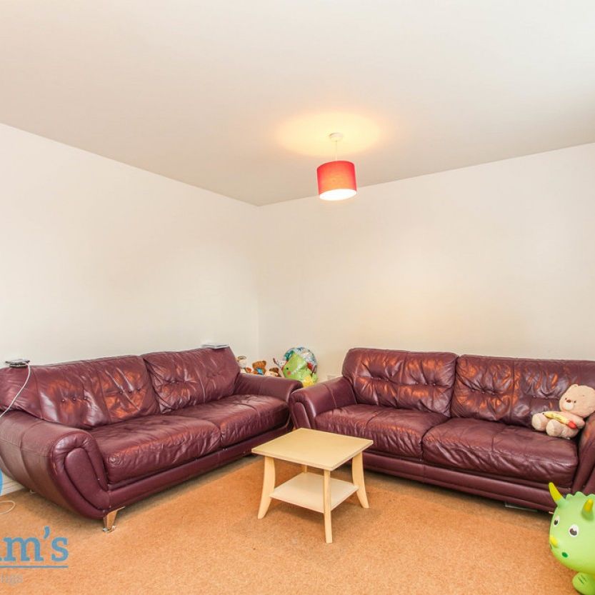 2 bed Apartment for Rent - Photo 1