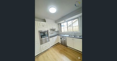 NICE & COSY 4 BEDROOMS FAMILY HOME - Photo 5