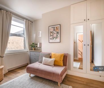 2 bedroom maisonette to rent - Photo 1