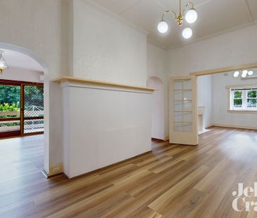 8 Wiseman Street, Hawthorn East VIC 3123 - House For Rent | Domain - Photo 3