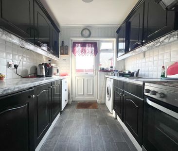 2 Bedroom - Photo 2