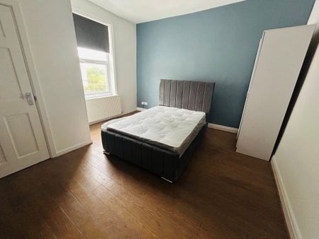 ***ROOM LET*** Maiden Lane, L13 9AW - Photo 2
