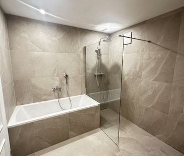 Stilvoll renovierte 3 Zimmerwohnung mit Balkon- Erstbezug nach Reno... - Foto 2