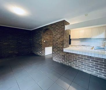 Good Size house - Photo 5