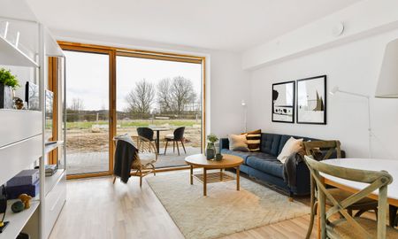 Lys toværelses bolig med egen terrasse og stort badeværelse - Foto 2