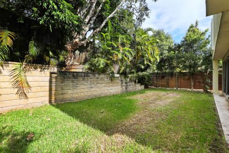 Large family home in a superb location - Photo 5