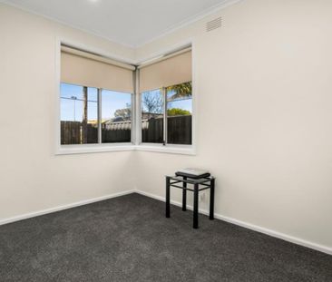 Comfortable Living in a Convenient Glenroy Location - Photo 2