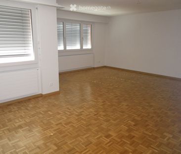 Moderne Wohnung in Ennenda mit Aussicht - Photo 1