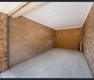 Modern Second-Floor Unit Offering Ultimate Convenience - Photo 5