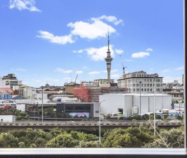 Modern Luxury - Unbeatable Location - Photo 1