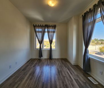 For Lease - 370 Red Maple Road Unit# 37, Richmond Hill, Ontario - Photo 3