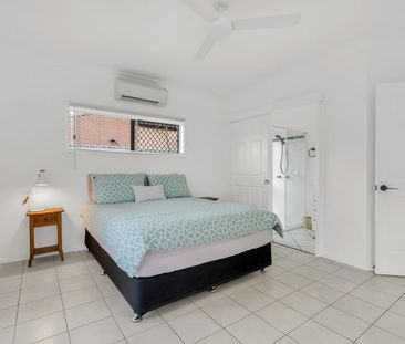 Forest Gardens Gem – Refurbished 4-Bed Ready December 13th - Photo 2