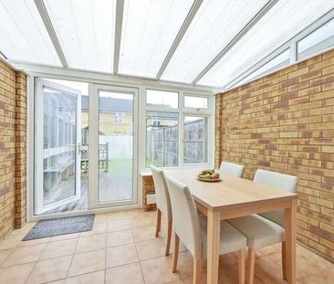 Burns Close, South Wimbledon, SW19 - Photo 3