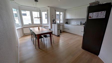 3½ Zimmer-Wohnung in Zürich - Kreis 10 Höngg, möbliert, auf Zeit - Photo 2