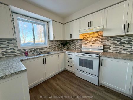 302 Livingstone Street W #UPPER - Photo 4