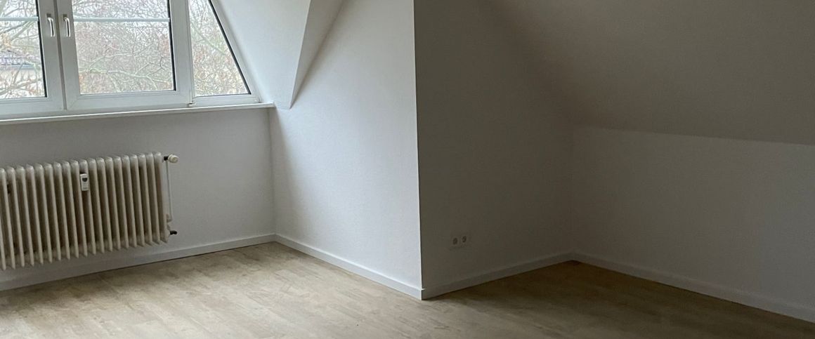 Familien aufgepasst! Modernisierte 3,5 Zimmerwohnung mit Balkon - Photo 1