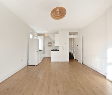 1 Bed Flat, Gordon Road, W5 - Photo 3