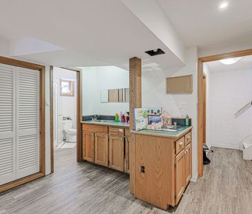 For Lease - 107 Ridge Road, Aurora, Ontario - Photo 3