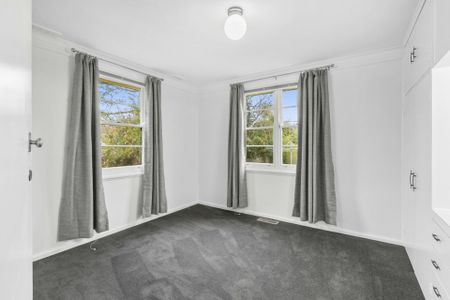 Three-bedroom home in O'Connor - Photo 4