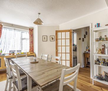 2 bedroom semi-detached house to rent - Photo 4