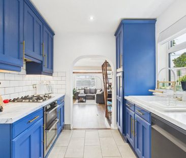 2 bedroom end of terrace house to rent - Photo 5