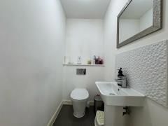 4 bedroom semi-detached house to rent - Photo 4