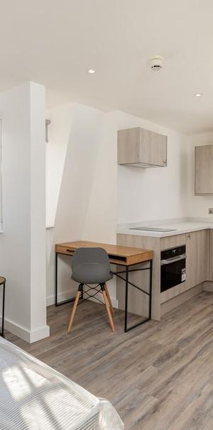 Studio to rent - Photo 2