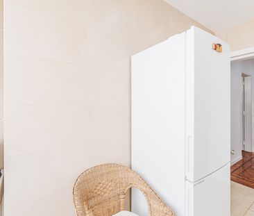 APARTAMENTO T2 TOTALMENTE REMODELADO NA AJUDA - Photo 2