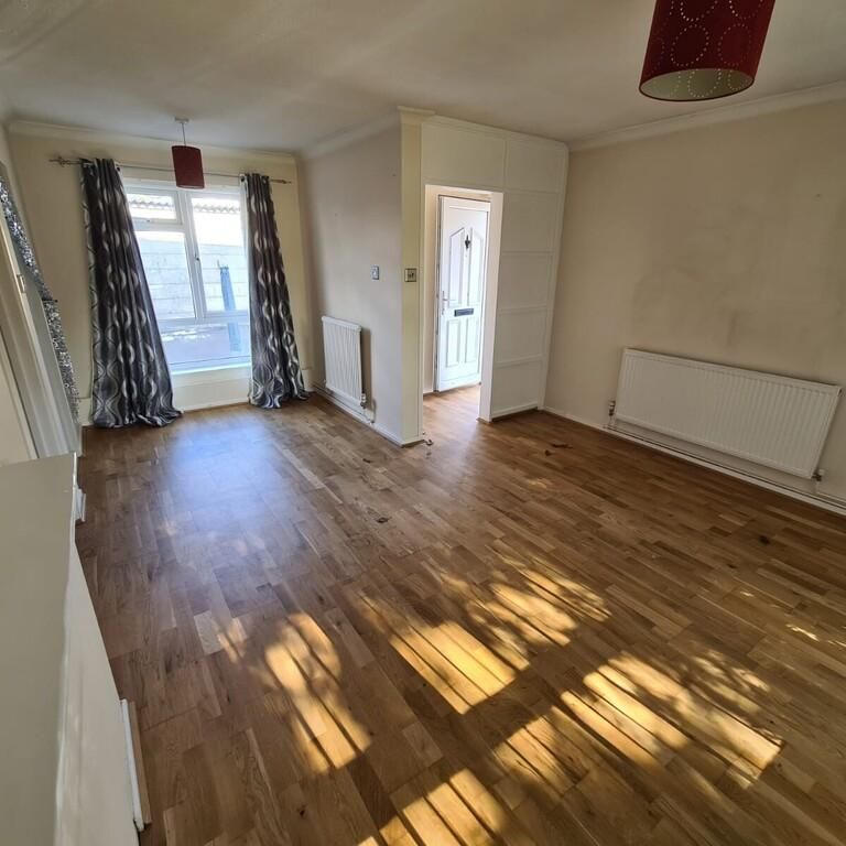 2 bedroom ground floor flat to rent - Photo 1