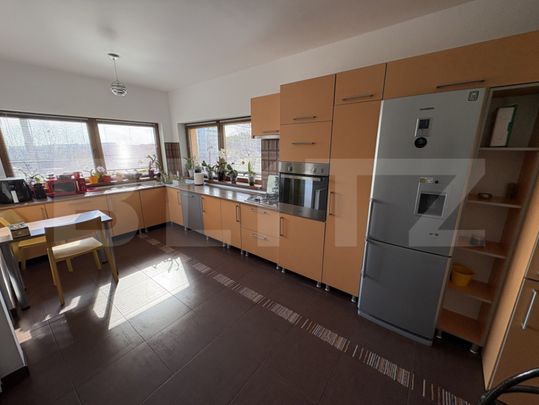 Casa individuala, 240 mp, 300 mp teren, zona Lidl Buna Ziua - Photo 1