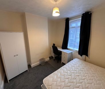 3 bedroom house - Photo 6