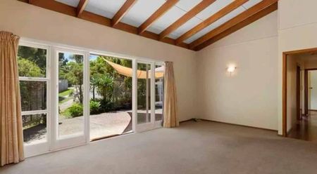 Spacious 4-Bedroom Family Home in Prime Forrest Hill Location - Photo 2