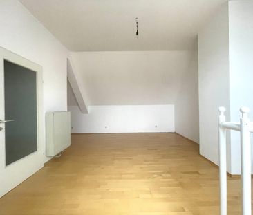 DG-Maisonette mit Terrasse in Liesing // 1 Schlafzimmer + große Gal... - Photo 3