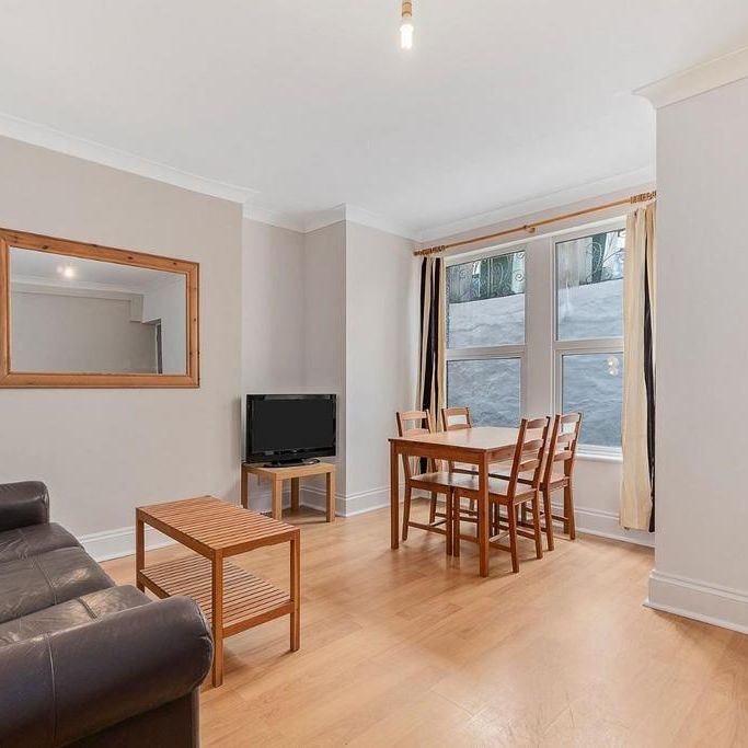 5 bedroom house to rent - Photo 1