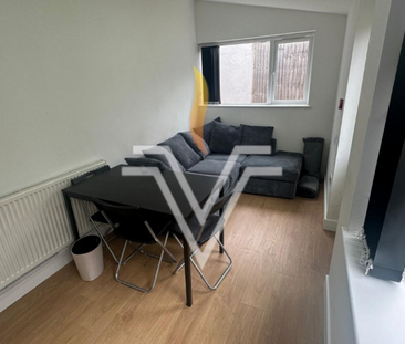 4 bedroom terraced house to rent - Photo 3