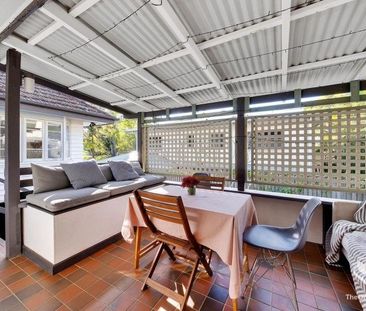 Charming Family Home in the Highly Sought-After St Peters Precinct - Photo 4