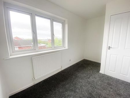 2 bedroom terraced house to rent - Photo 3