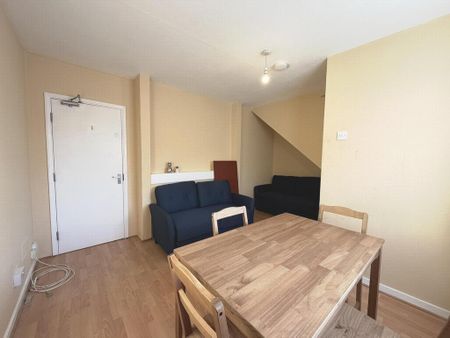 4 bedroom house to rent - Photo 2