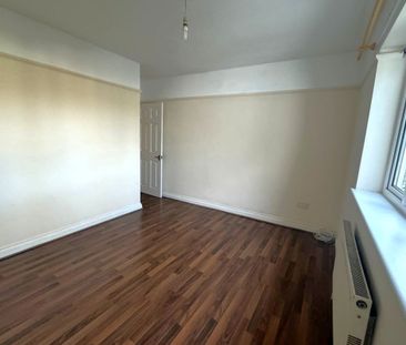 Rayners Gardens, SOUTHAMPTON - Photo 3