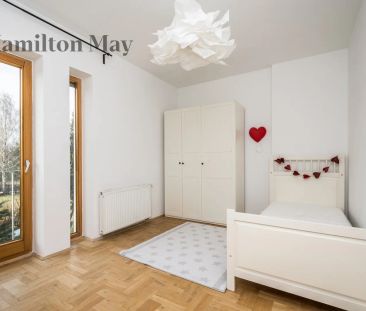 Komfortowy dom w zabudowie szeregowej na Woli Justowskiej - Zdjęcie 6