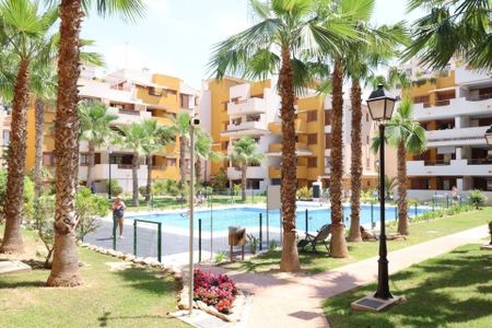 Apartamento frente a la piscina en La Recoleta Punta Prima - Photo 4